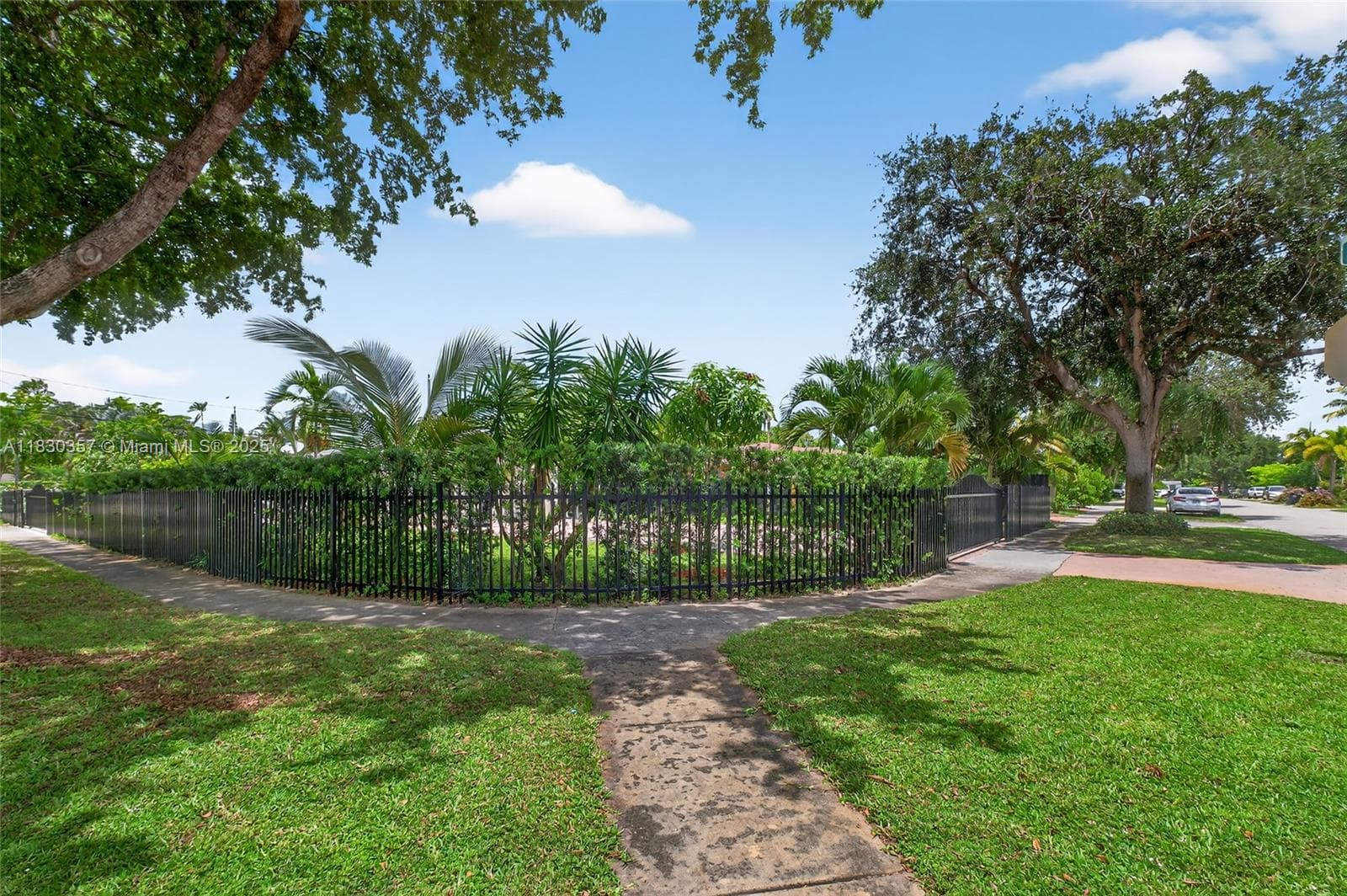 Corner Lot View