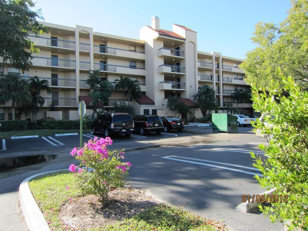 BUILDING 6