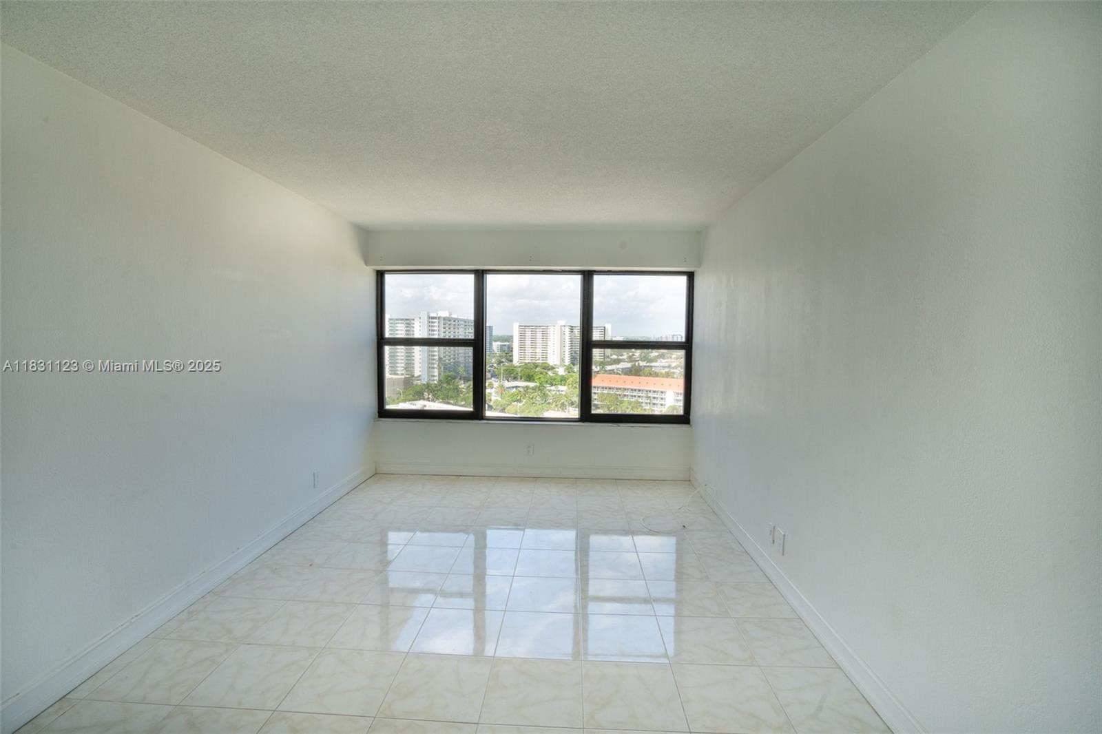 GALT OCEAN CLUB CONDO · #1215 in Fort Lauderdale - Photo 12
