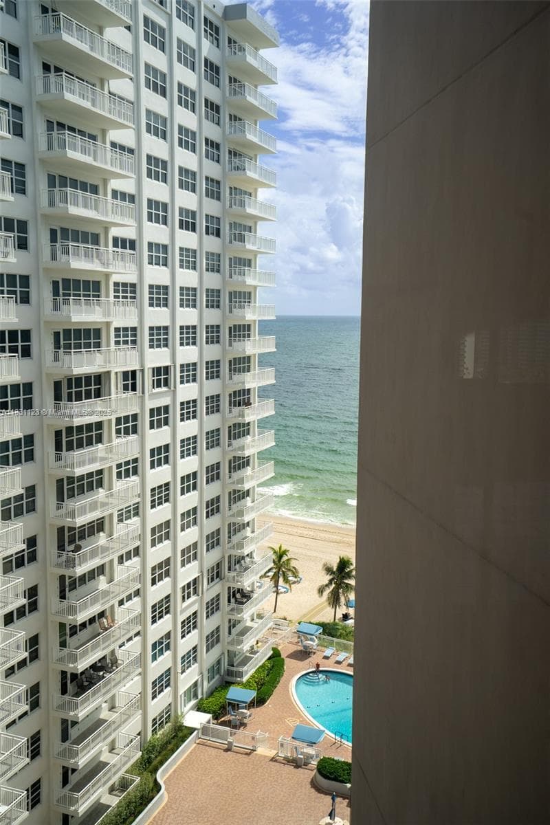 GALT OCEAN CLUB CONDO · #1215 in Fort Lauderdale - Photo 14