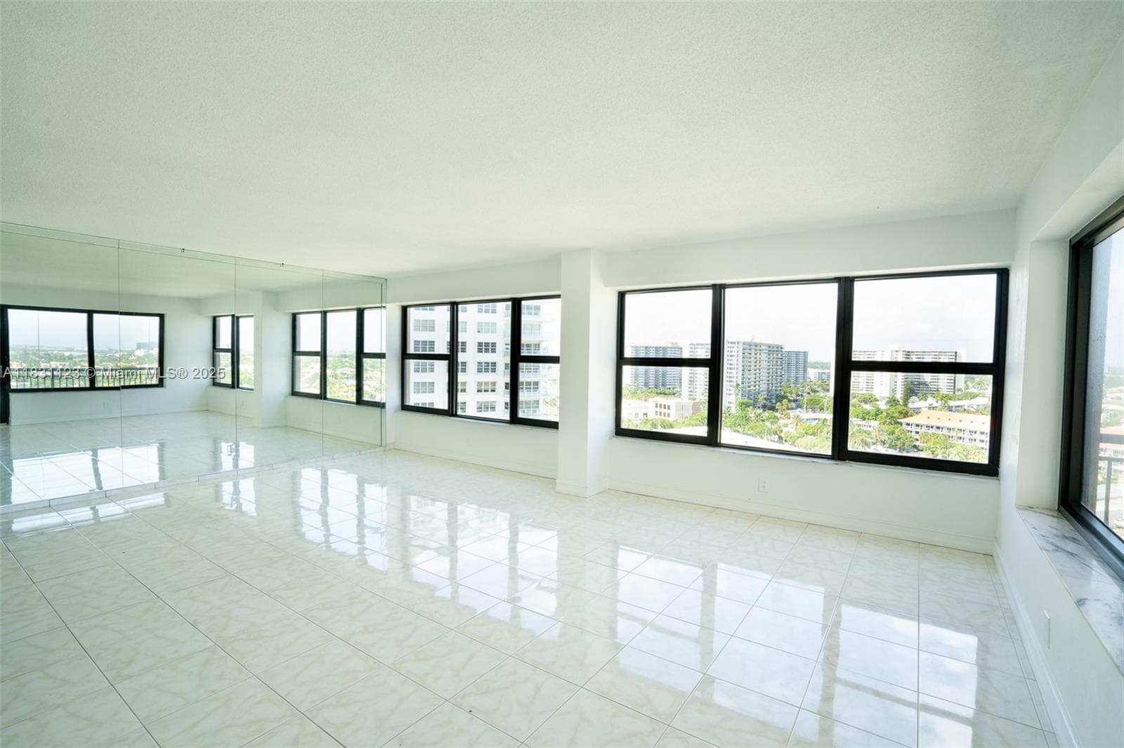 GALT OCEAN CLUB CONDO · #1215 in Fort Lauderdale - Photo 4