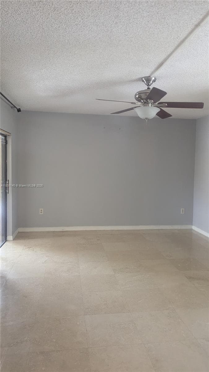 SUMMERTREE VILLAGE · #306-5 in Miami - Photo 3