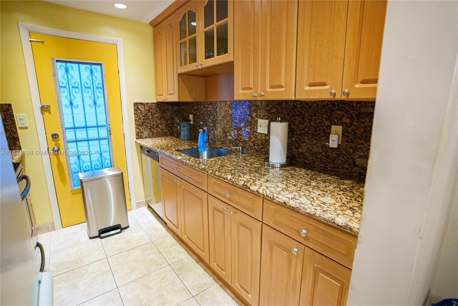 LONGWOOD HOUSE CONDO · #303 in North Miami - Photo 5