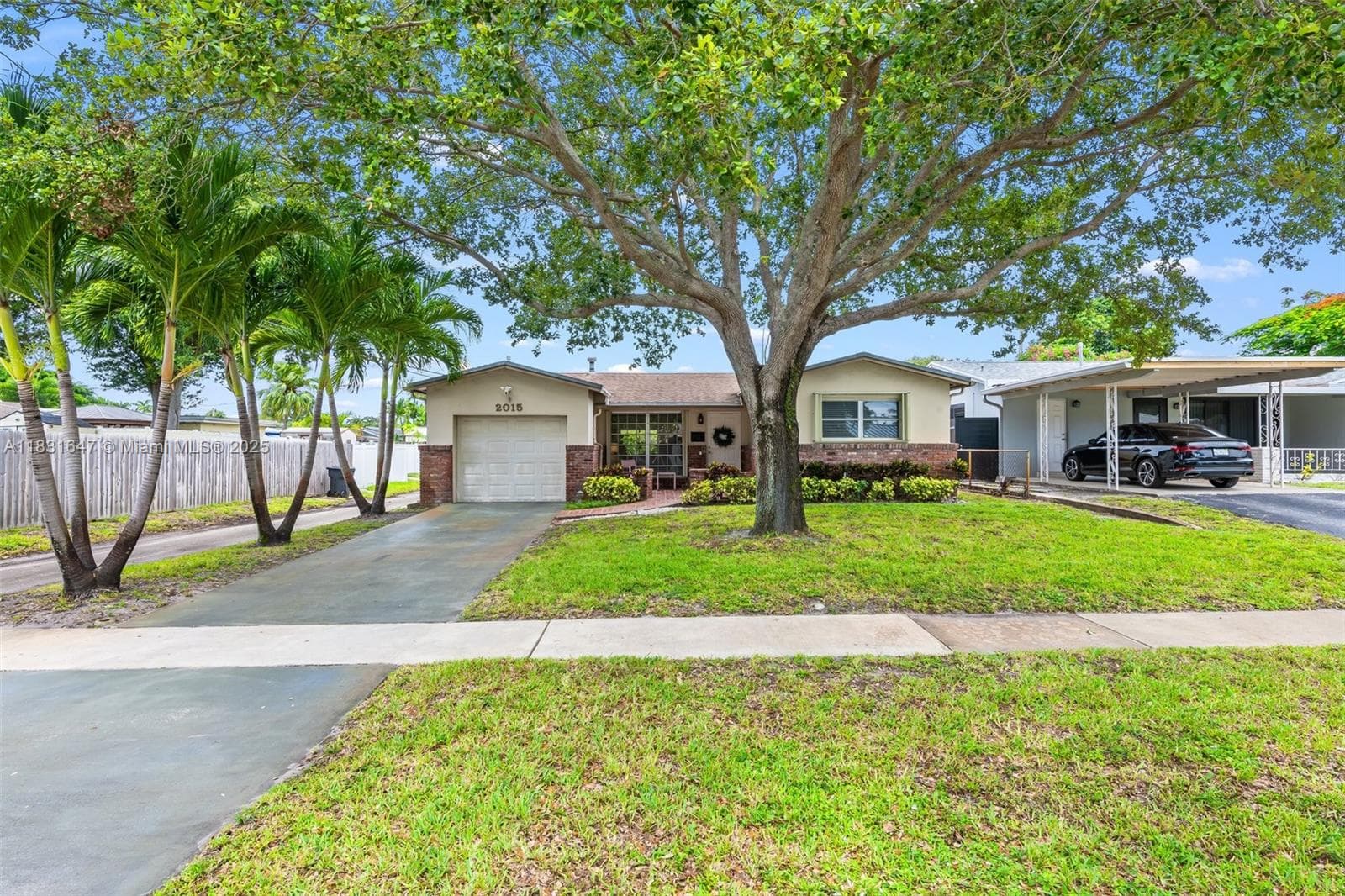 2015 N 37th Ave photo 2