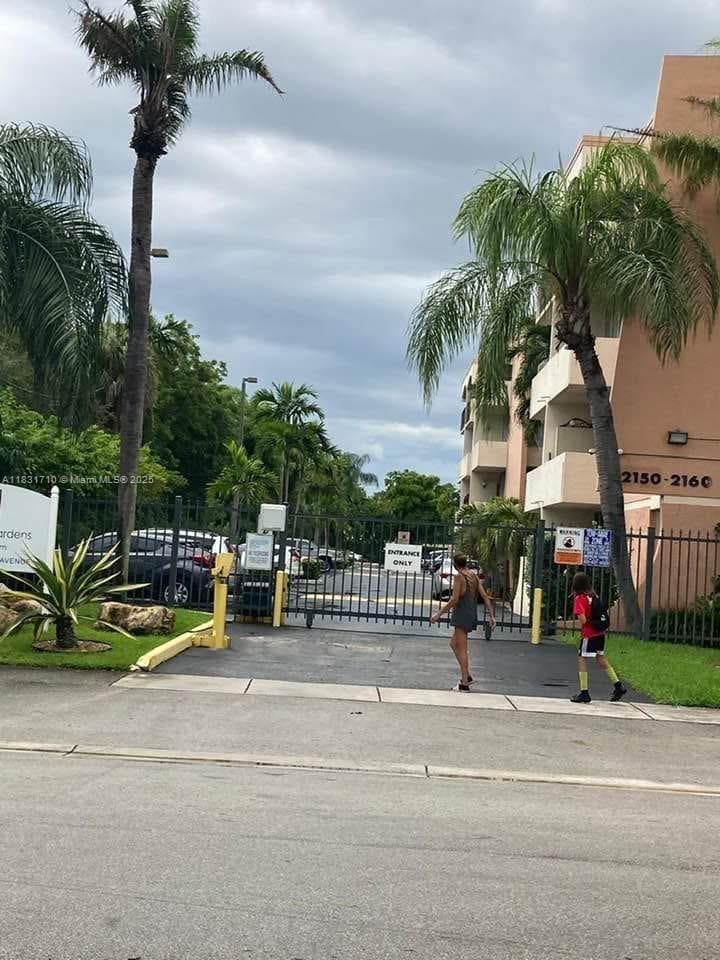 CORAL WAY GARDENS · #421 in Miami - Photo 19