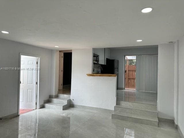 42 SE 10th Ter photo 45