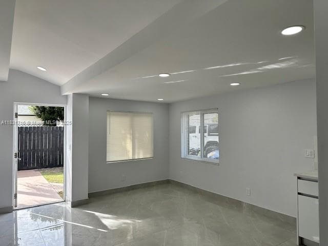 42 SE 10th Ter photo 25