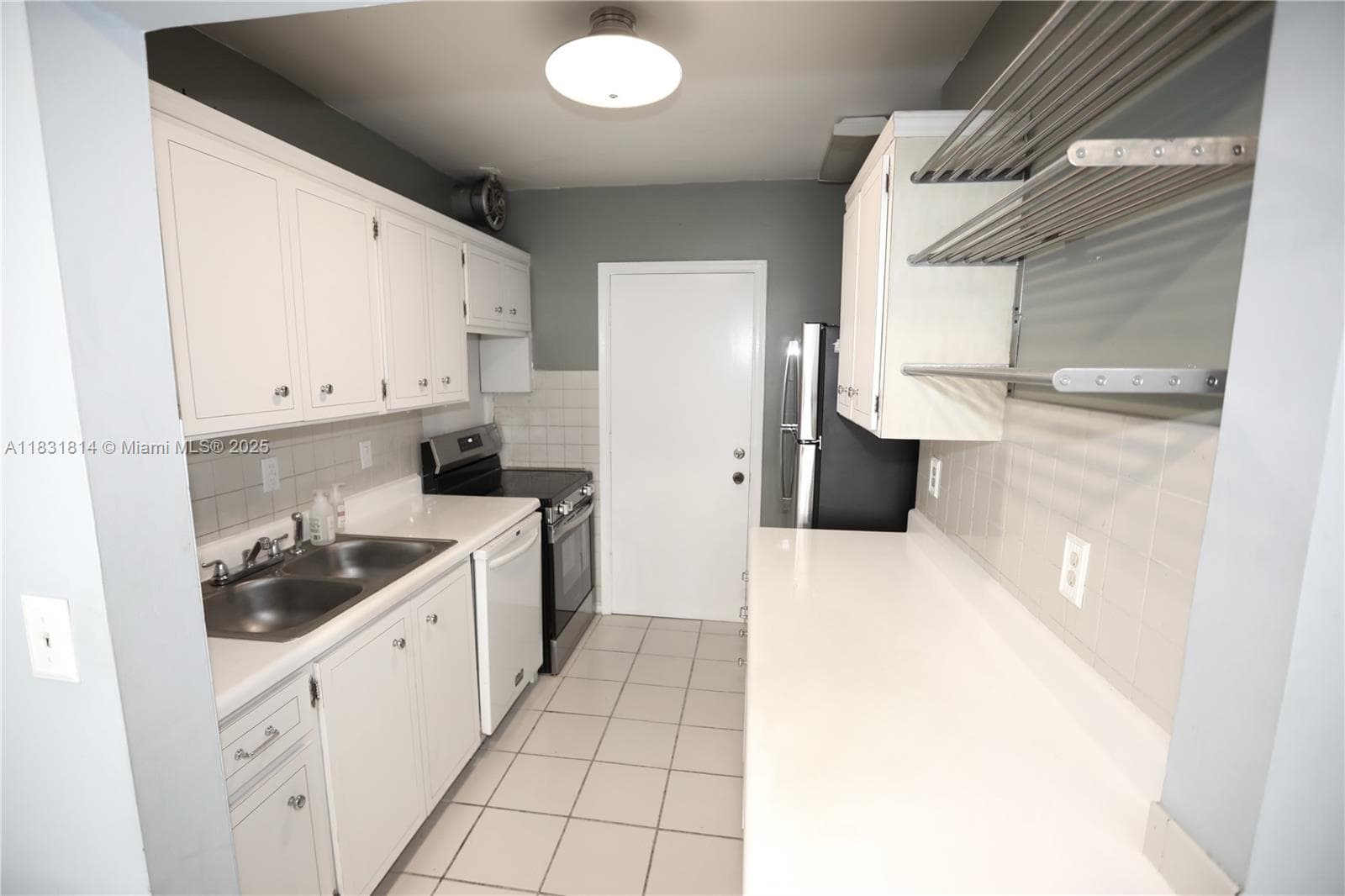 Stove/Oven + Refrigerator, New