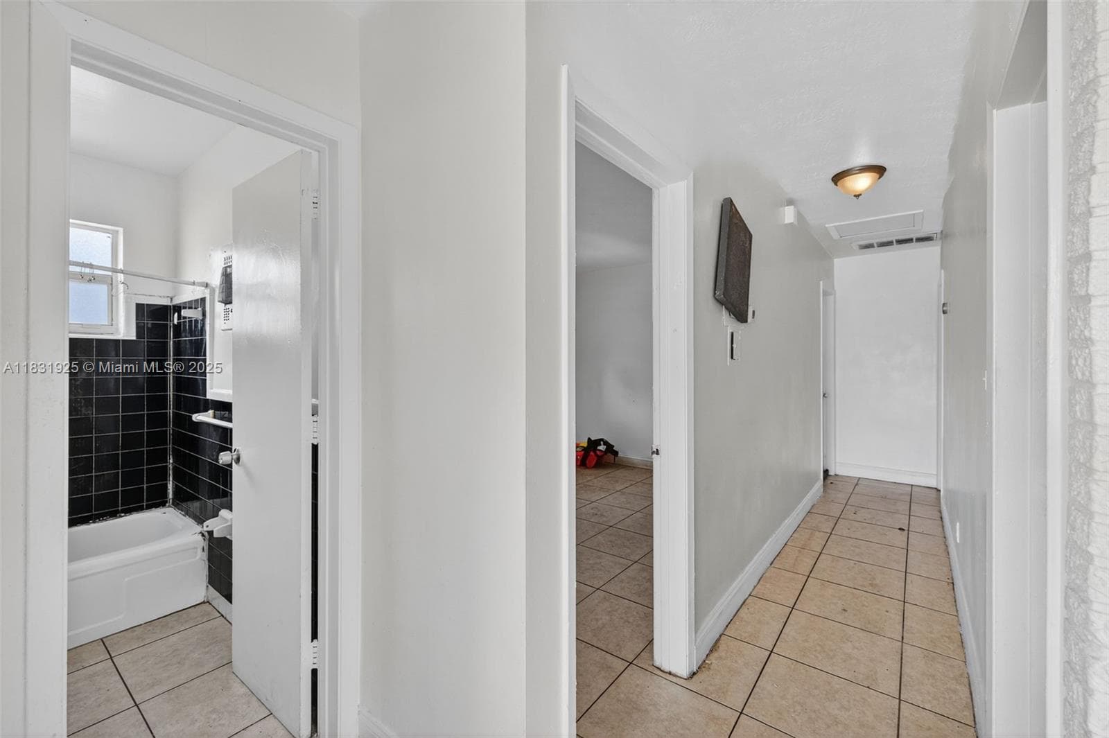 2779 NW 9th Pl photo 14
