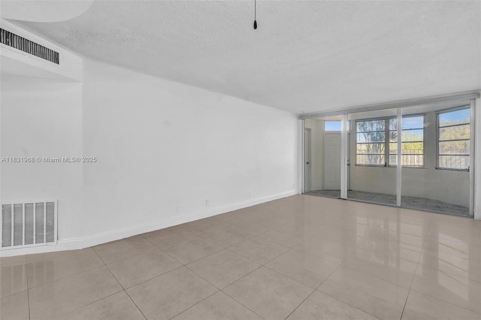 Second Forum Condominium · #C104 in Miami - Photo 10