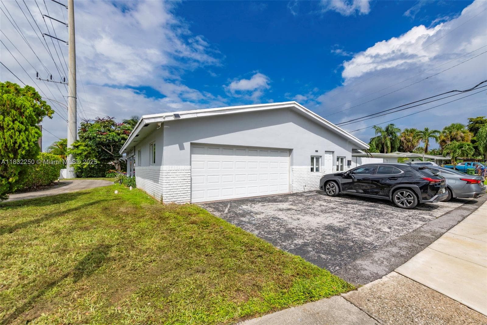2900 NW 9th Ave photo 2