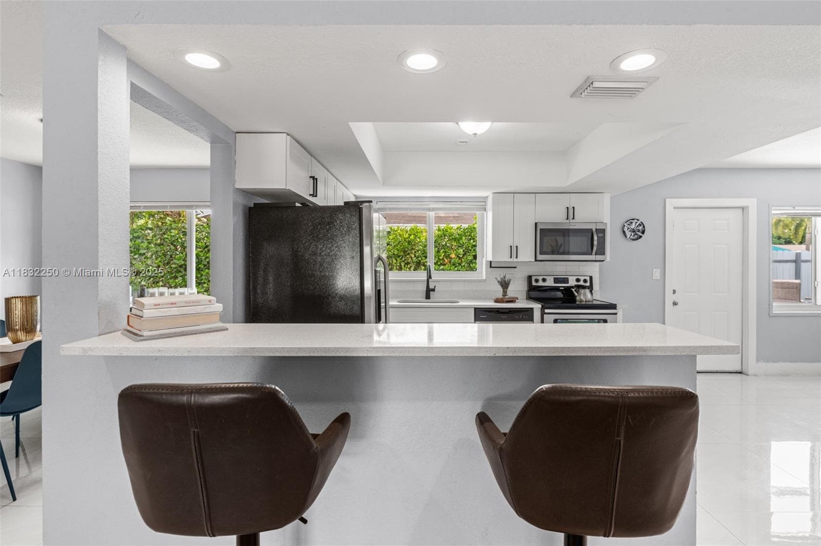 2900 NW 9th Ave photo 16