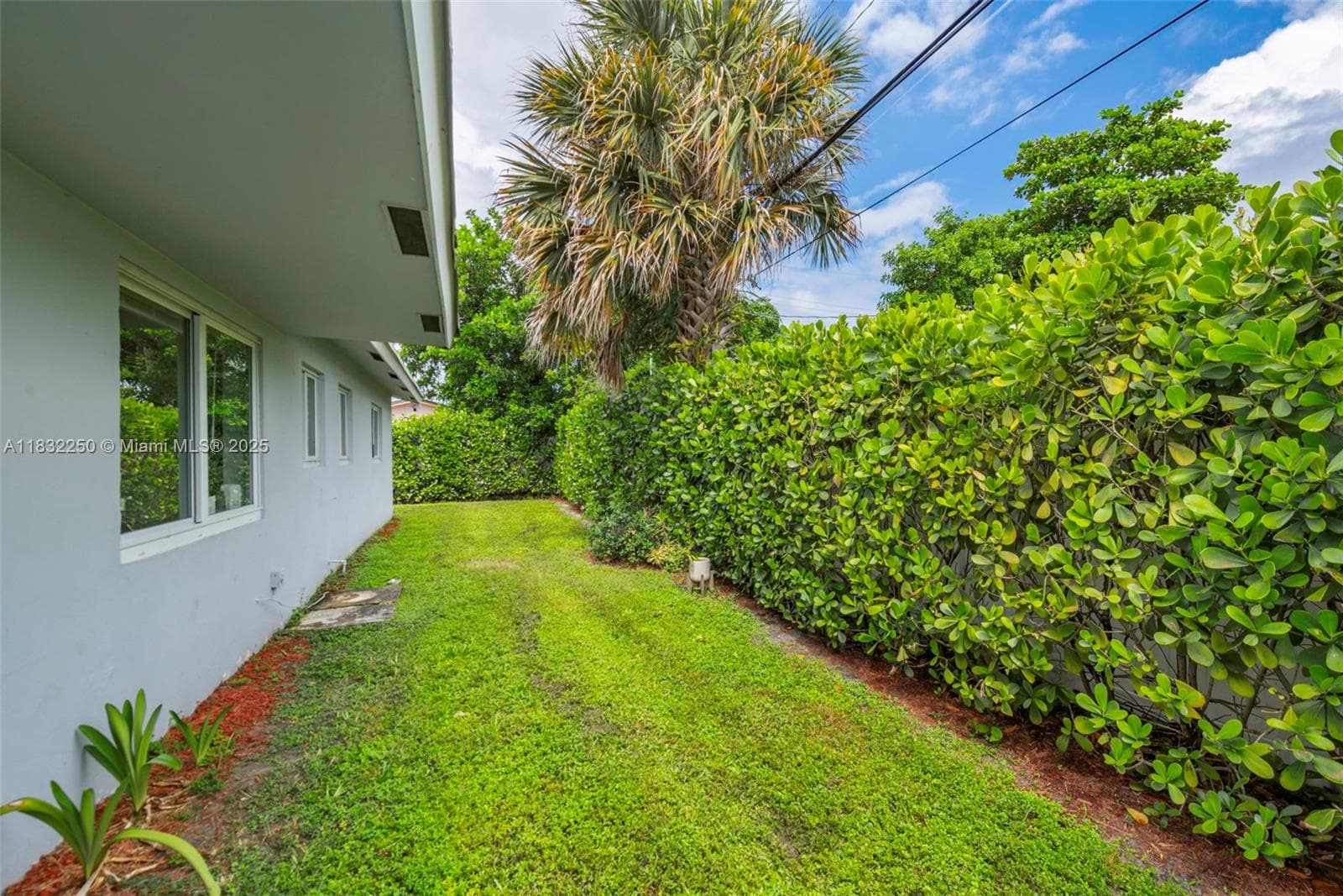 2900 NW 9th Ave photo 34