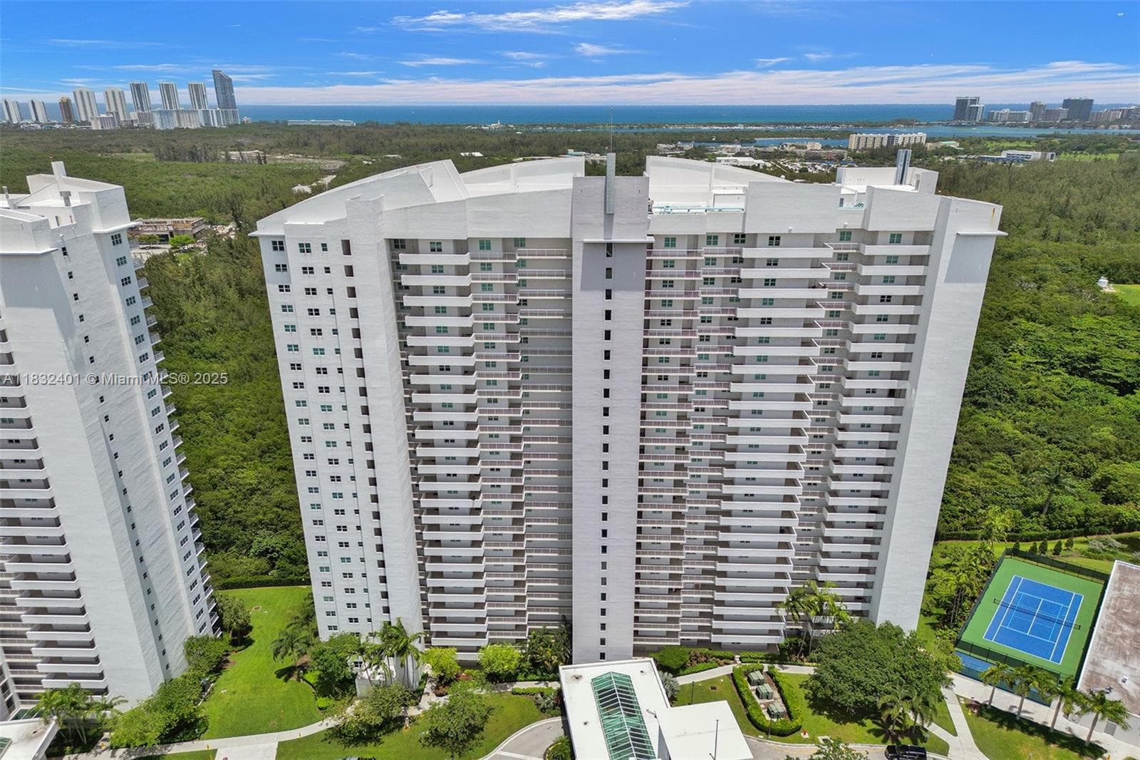 THE OAKS I CONDO · #806 in North Miami - Photo 53