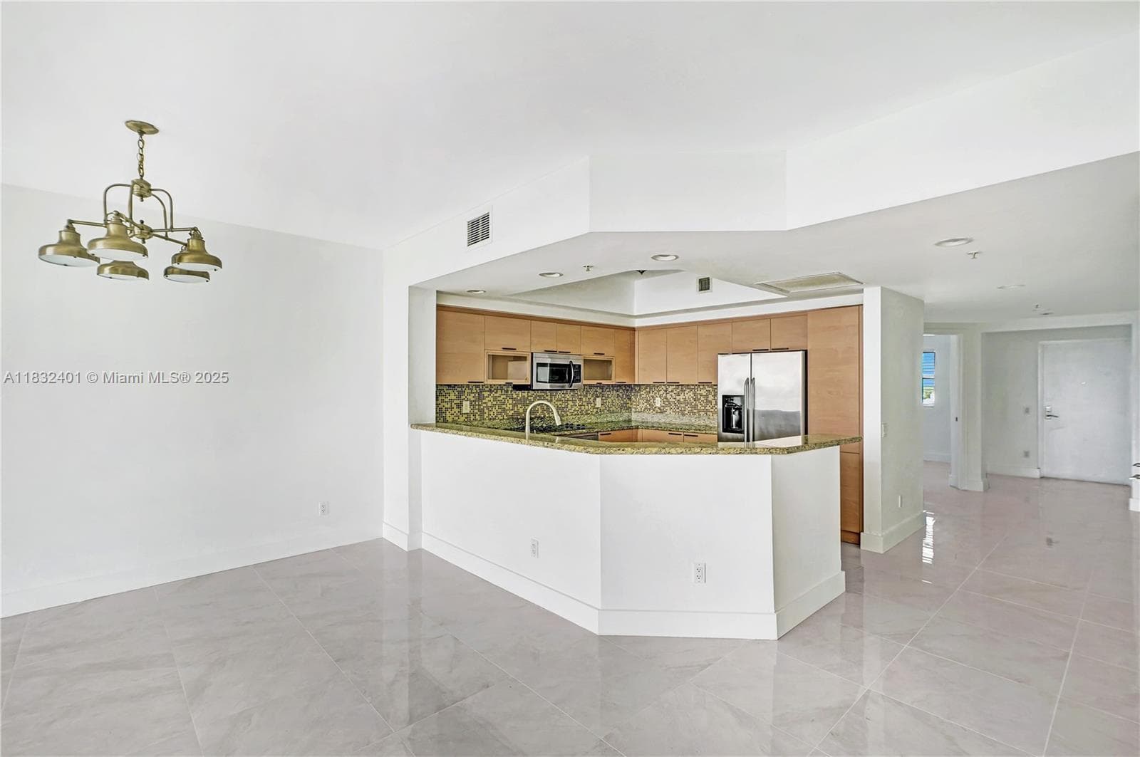 THE OAKS I CONDO · #806 in North Miami - Photo 3