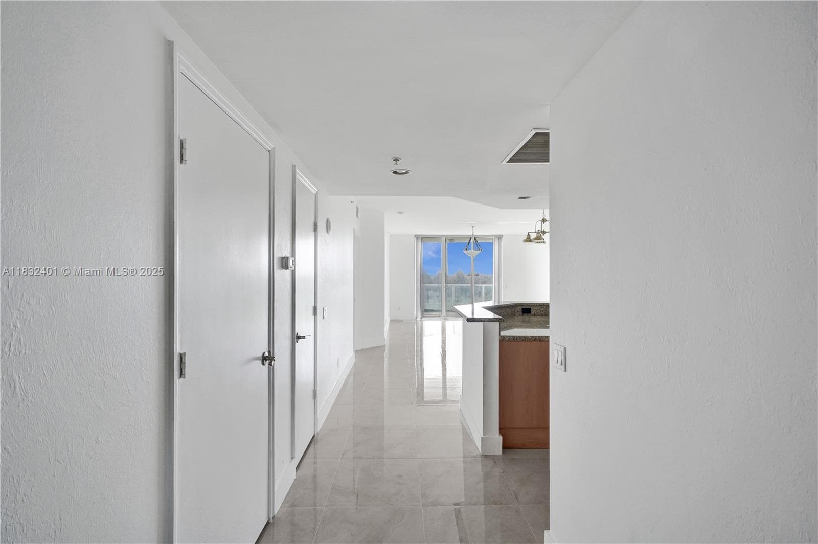 THE OAKS I CONDO · #806 in North Miami - Photo 5