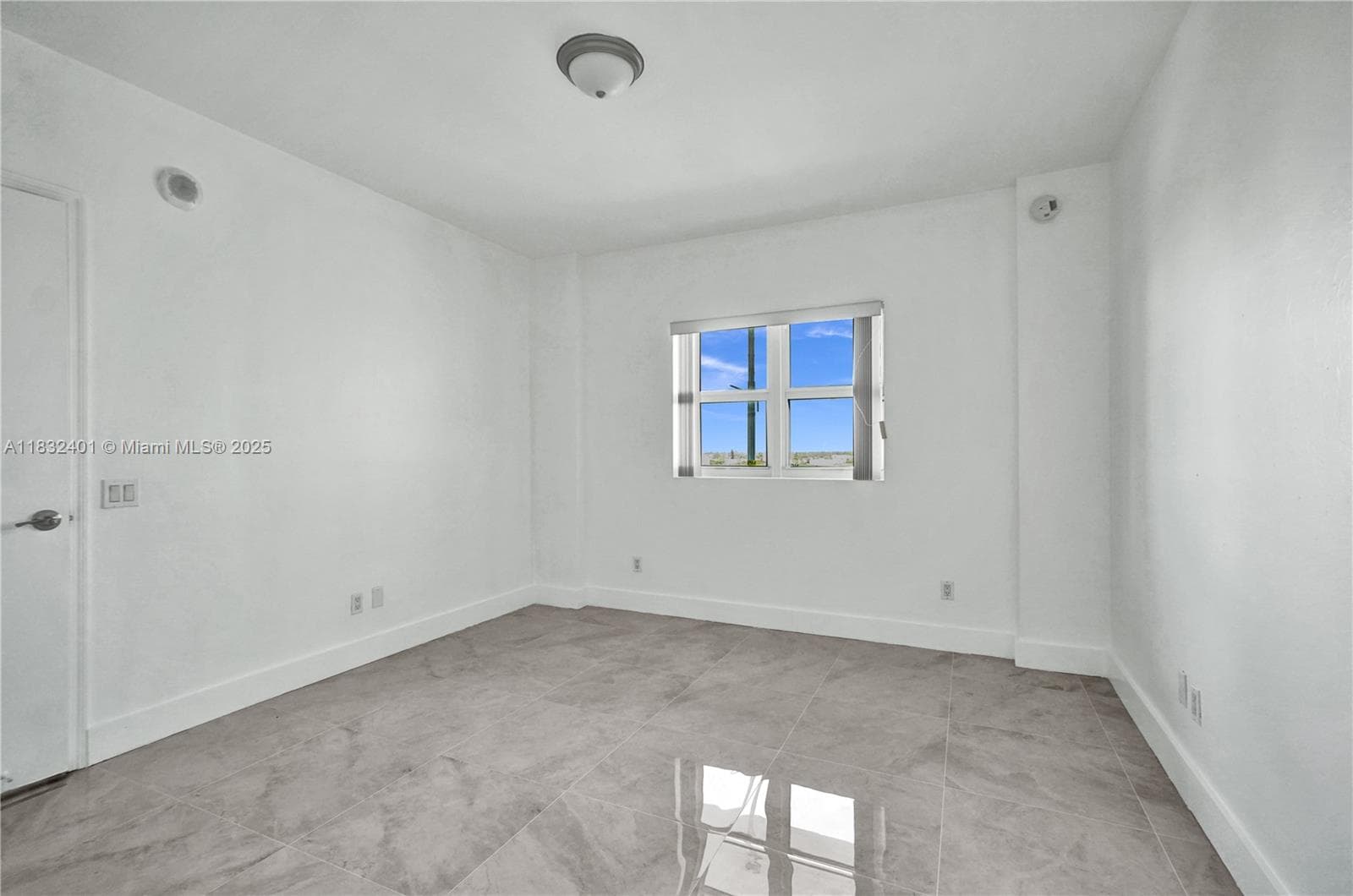 THE OAKS I CONDO · #806 in North Miami - Photo 14