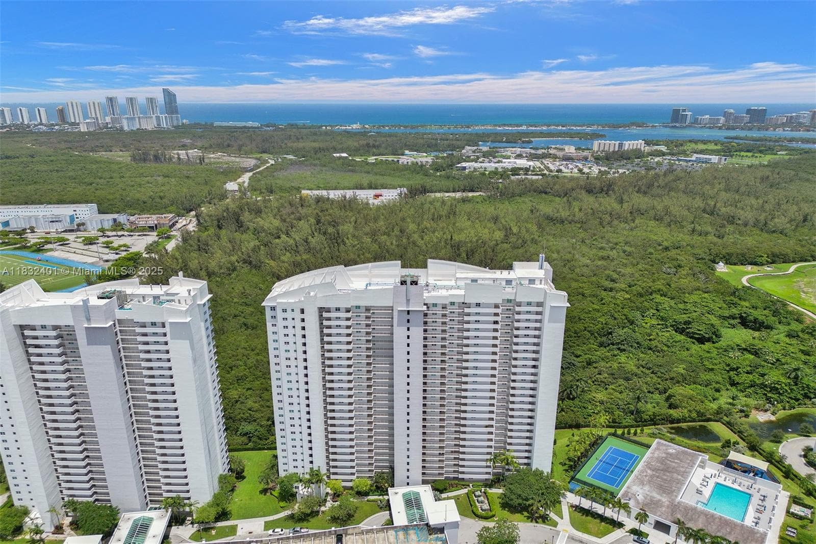 THE OAKS I CONDO · #806 in North Miami - Photo 55