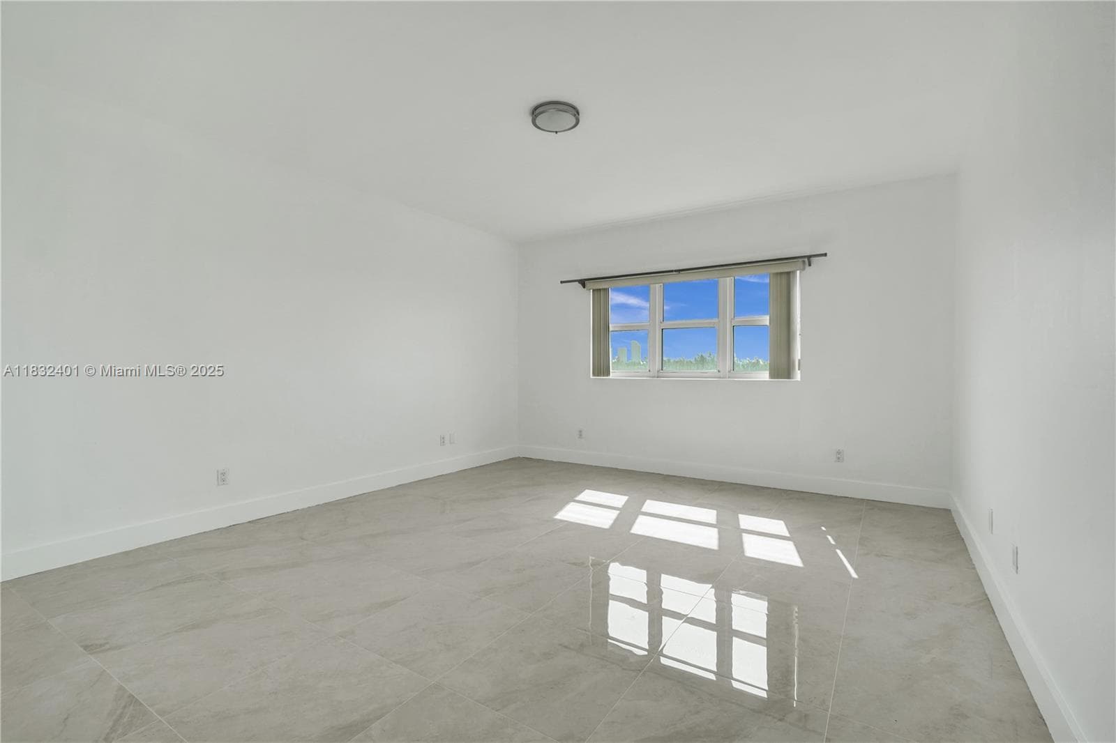 THE OAKS I CONDO · #806 in North Miami - Photo 29