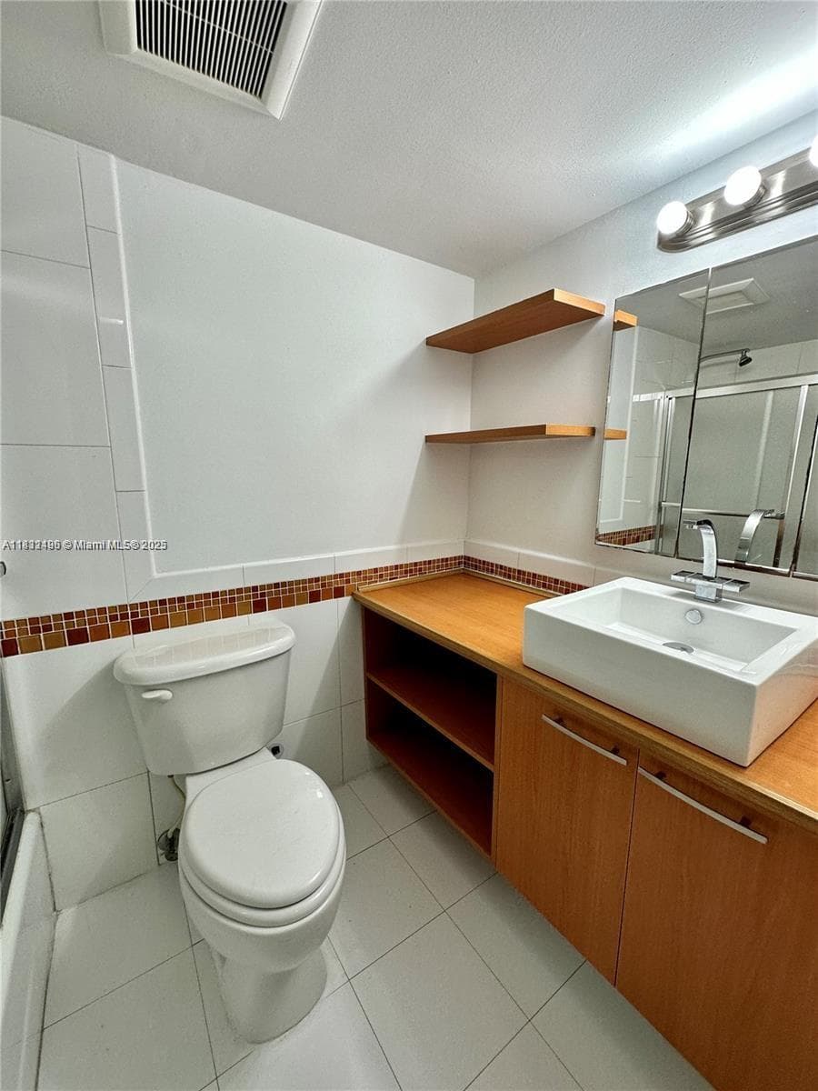 BAYVIEW PALMS CONDO · #105 in North Miami - Photo 6