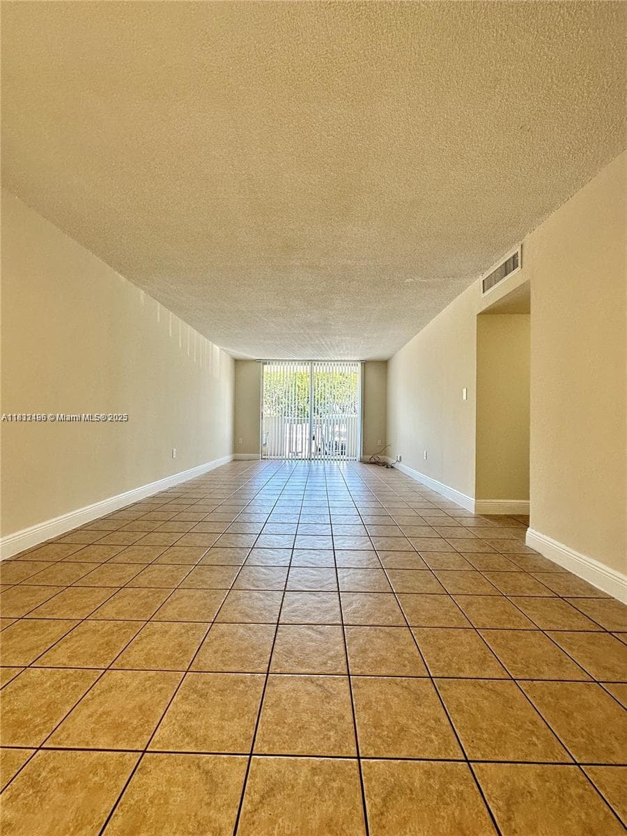 BAYVIEW PALMS CONDO · #105 in North Miami - Photo 3