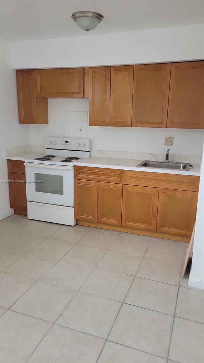 CORAL BAY MANOR · #2 in Florida City - Photo 3
