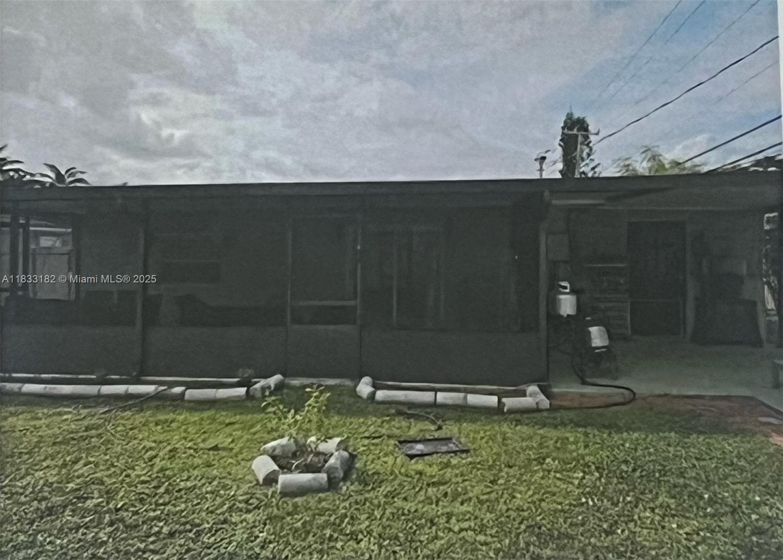 12625 NW 1st Ct photo 2