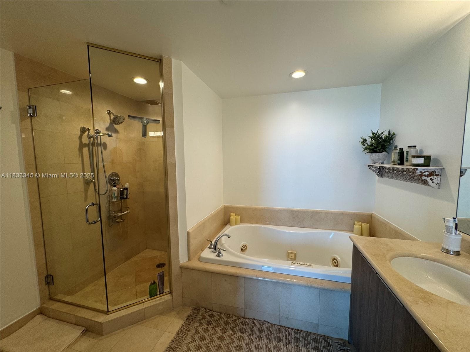 PALMS TOWER TWO CONDO · #24D in Fort Lauderdale - Photo 14