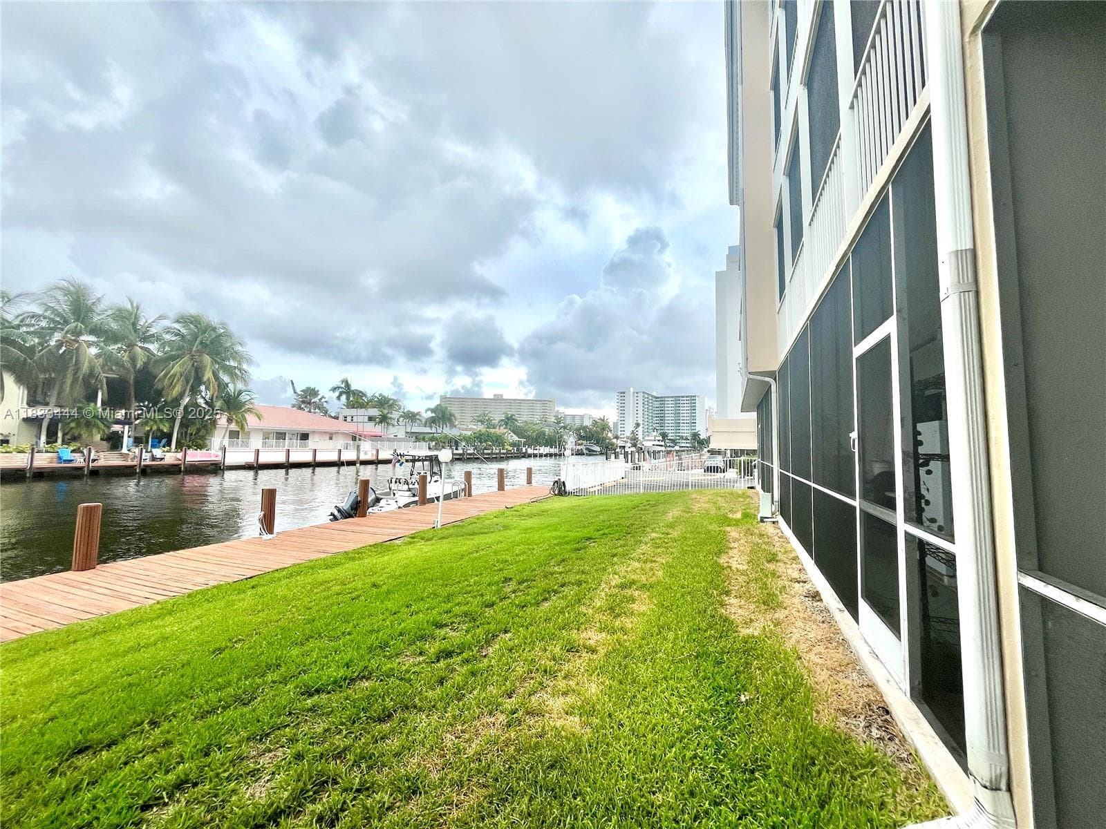 BARCLAY SQUARE · #104 in Fort Lauderdale - Photo 23