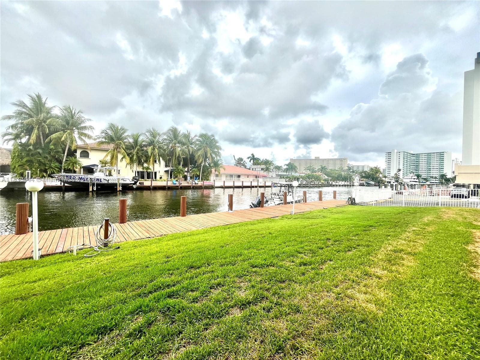 BARCLAY SQUARE · #104 in Fort Lauderdale - Photo 22