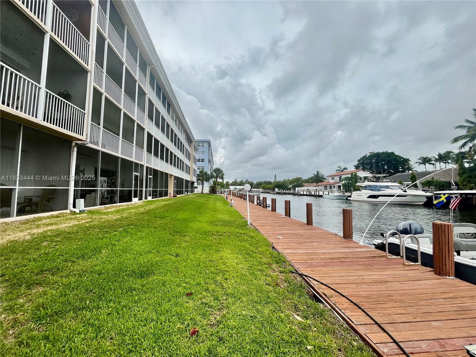 BARCLAY SQUARE · #104 in Fort Lauderdale - Photo 25