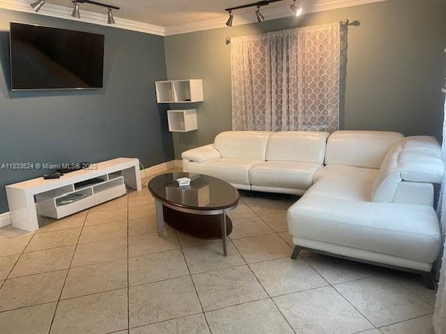 1847 SW 24th Ave #0 photo 4