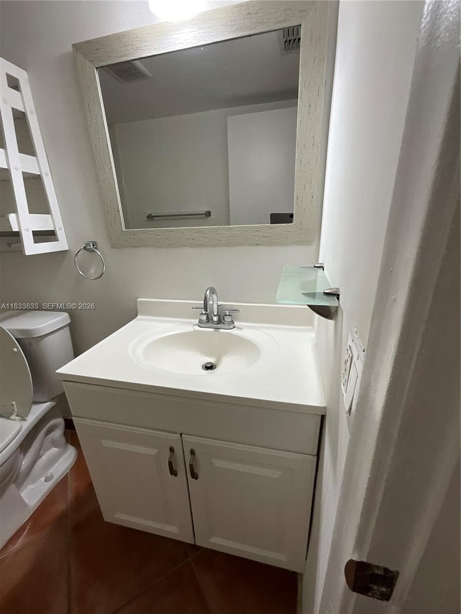 DADELAND CAPRI CONDO · #C201 in Miami - Photo 23