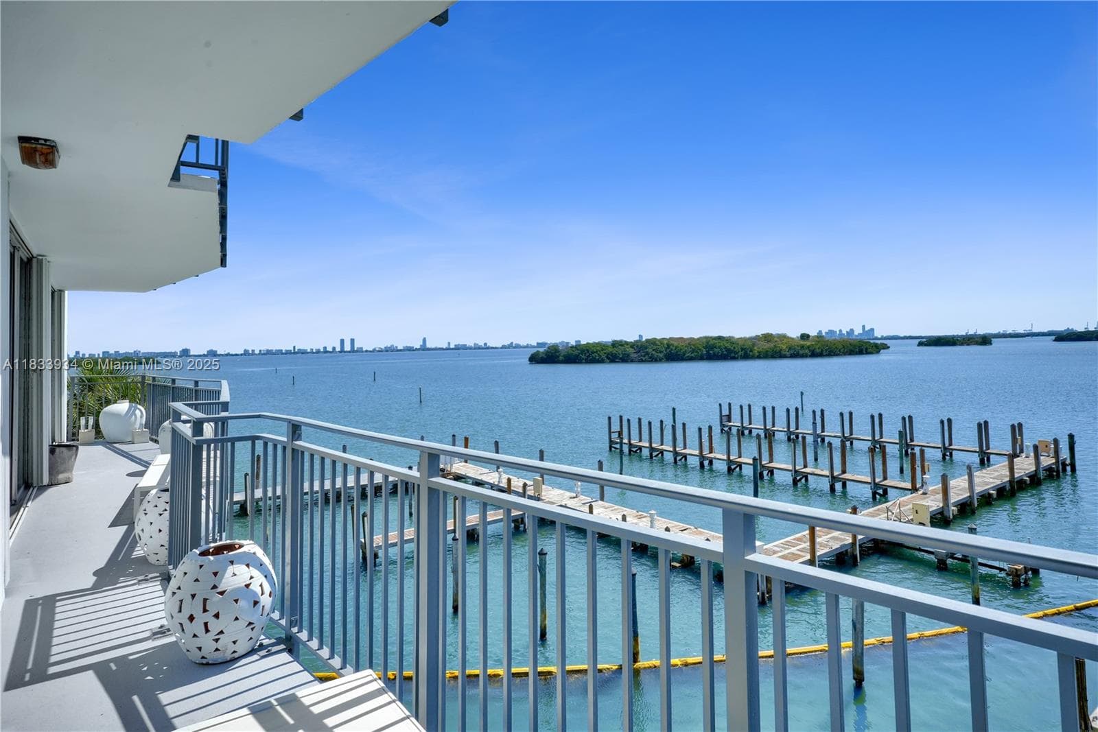 Palm Bay Condominium · #4I in Miami - Photo 7
