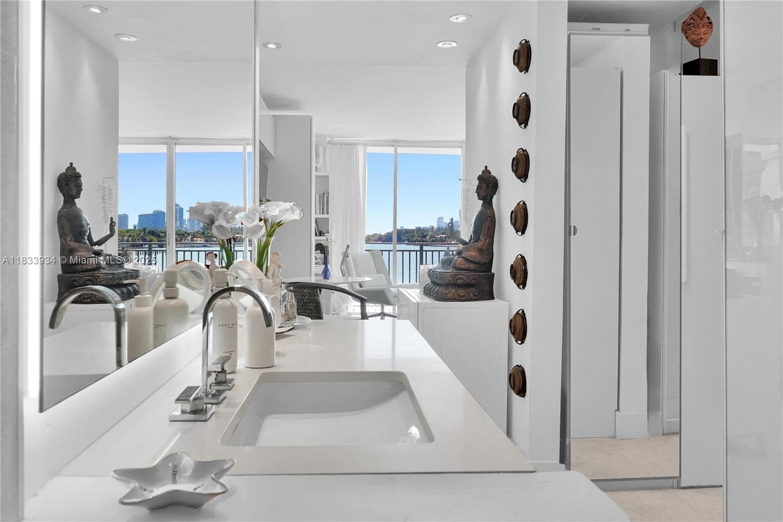 Palm Bay Condominium · #4I in Miami - Photo 9