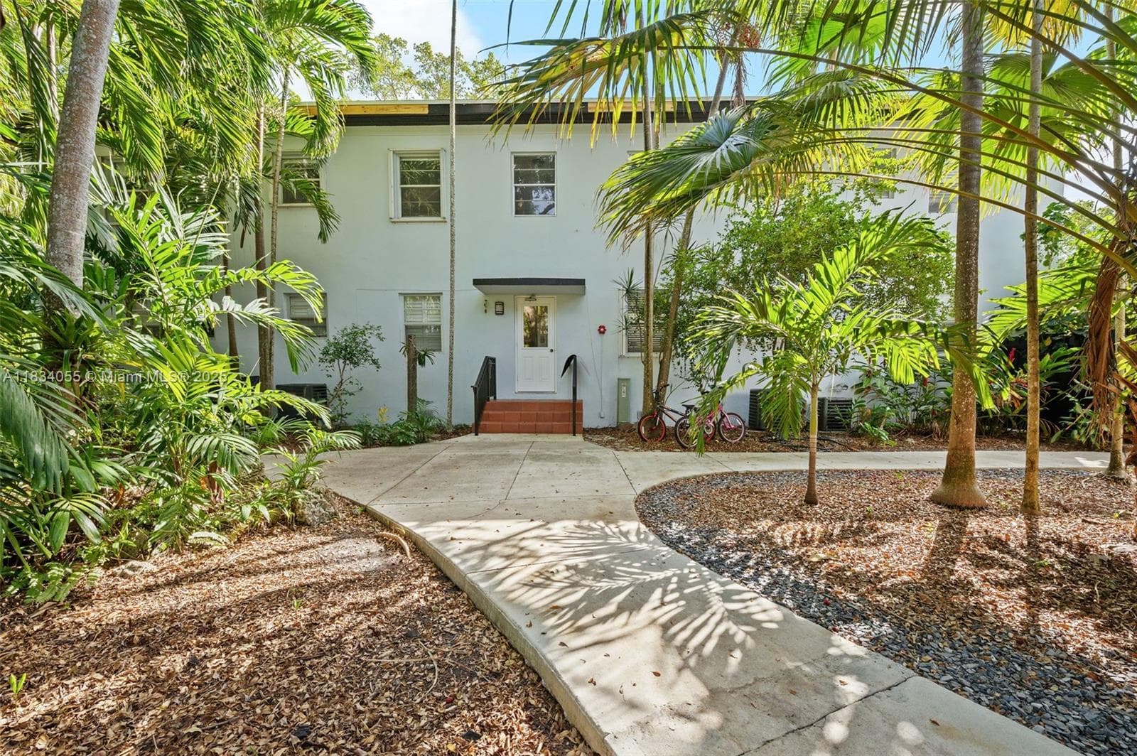 PATHWAYS CONDO · #48D in South Miami - Photo 1