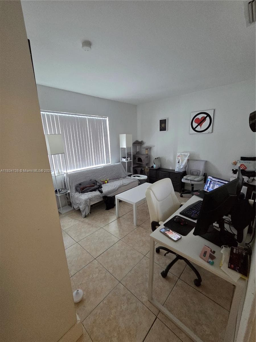 ORIOLE ESTATES SEC 8 · #2 in Lauderdale Lakes - Photo 16
