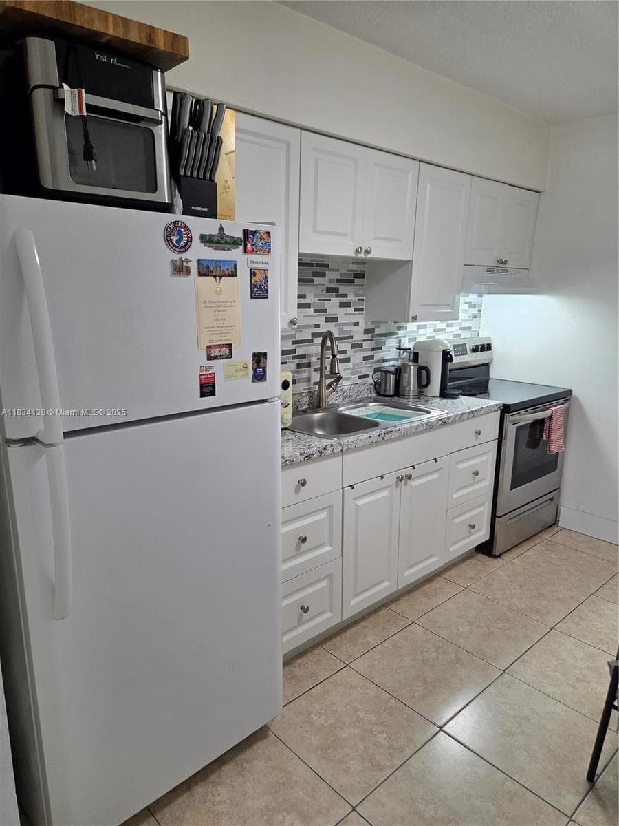 ORIOLE ESTATES SEC 8 · #2 in Lauderdale Lakes - Photo 5