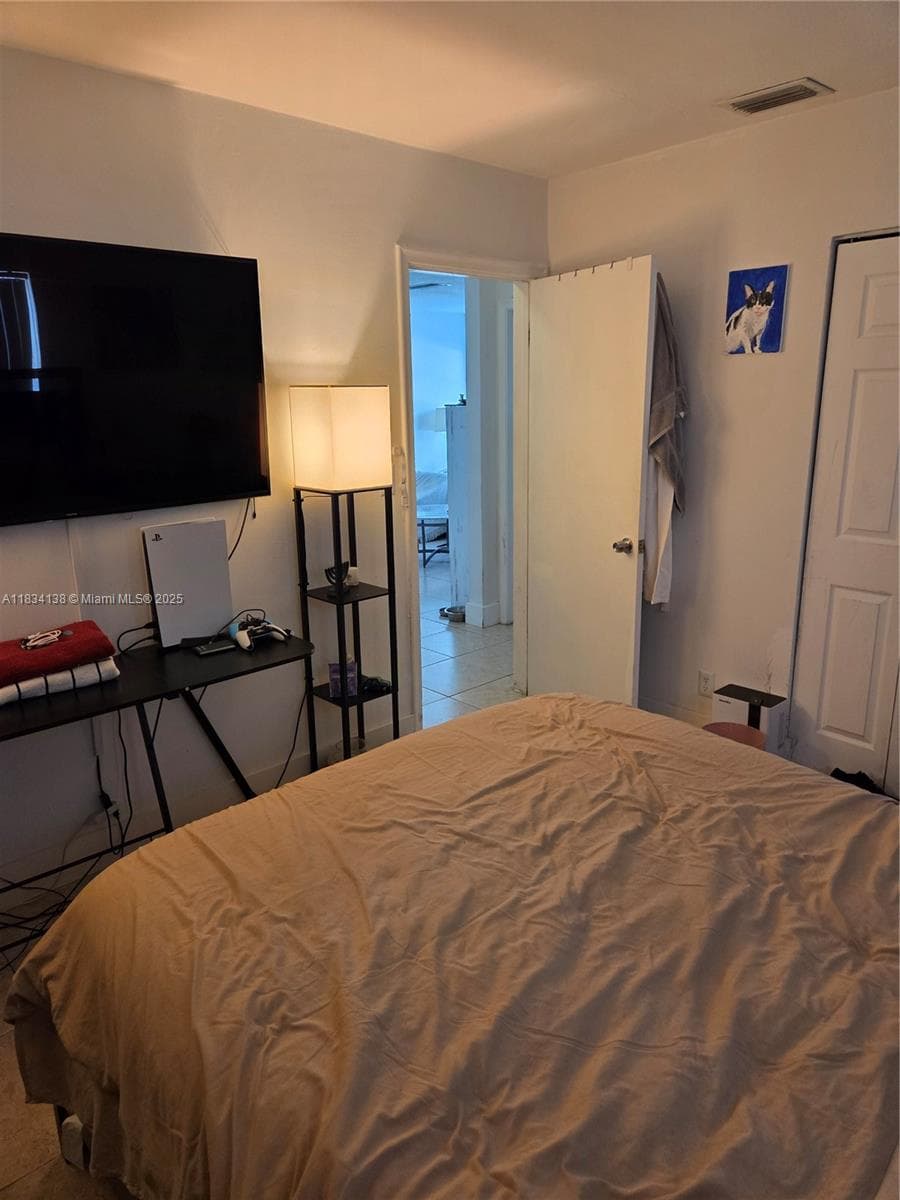ORIOLE ESTATES SEC 8 · #2 in Lauderdale Lakes - Photo 9