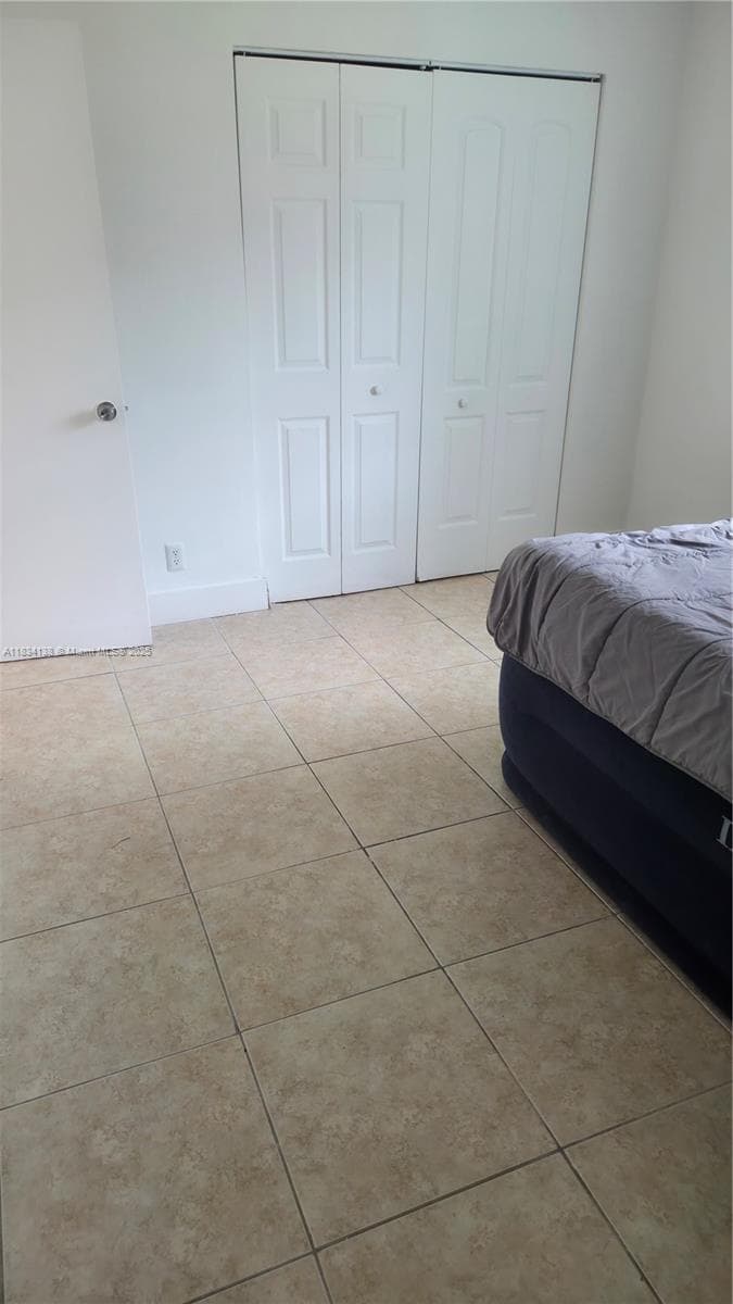 ORIOLE ESTATES SEC 8 · #2 in Lauderdale Lakes - Photo 19