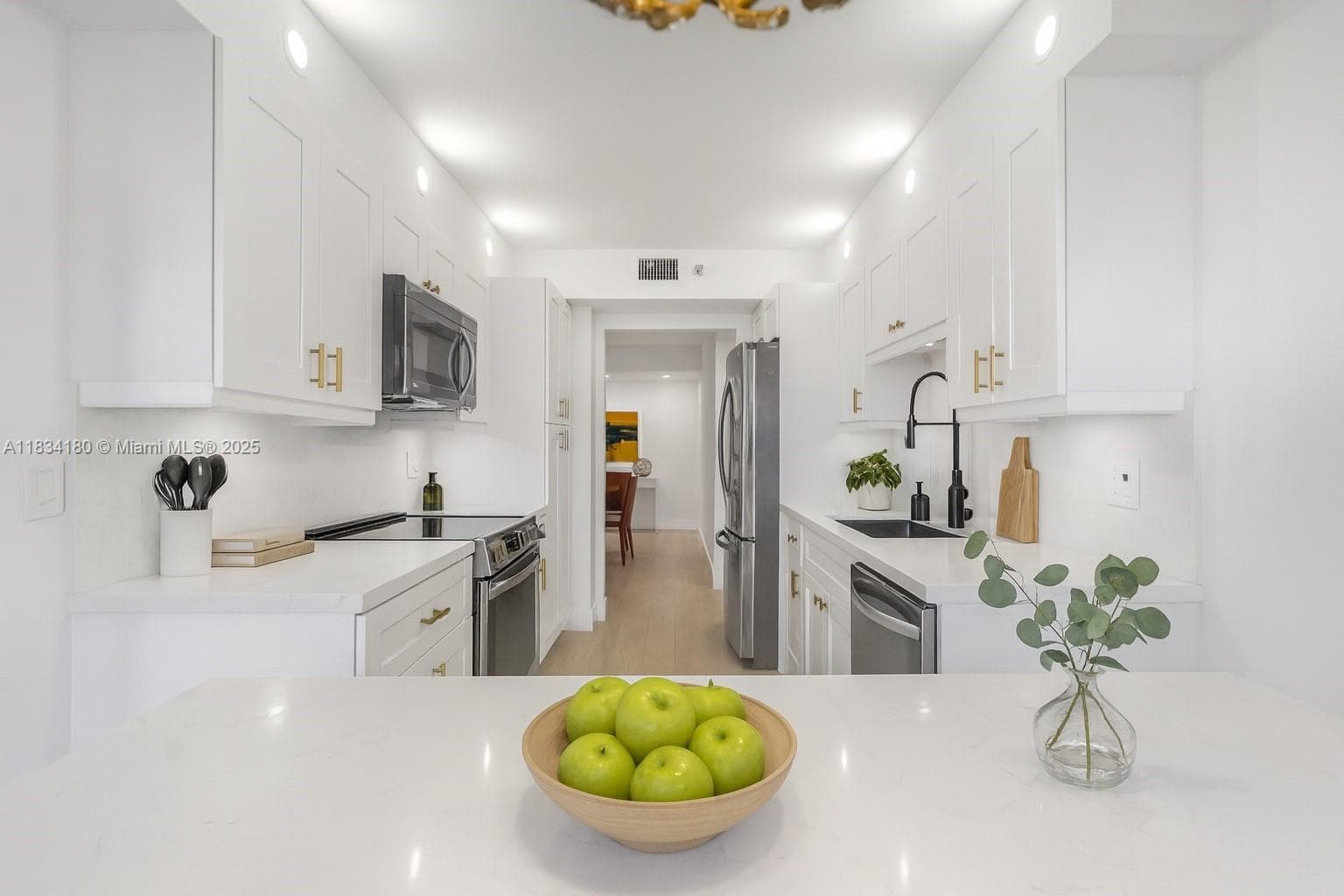 SUMMIT CONDO · #404N in Hollywood - Photo 3