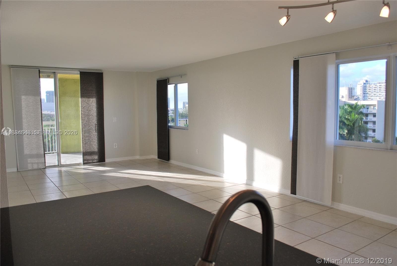 Photo taken when unit was vacant.