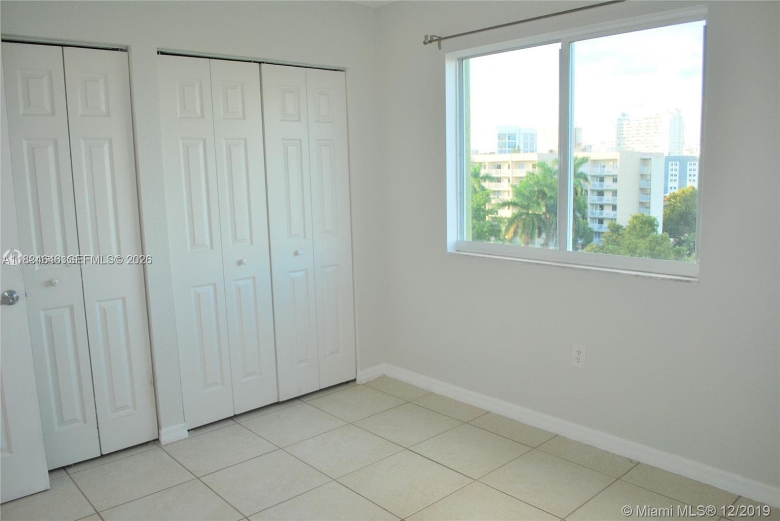 Photo taken when unit was vacant.
