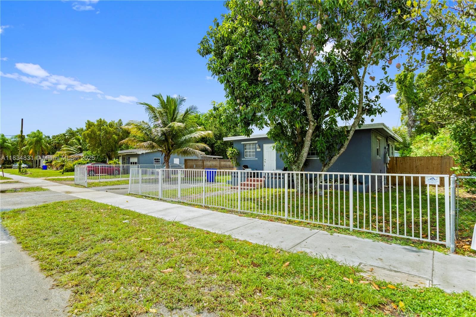 5734 Mckinley St photo 3