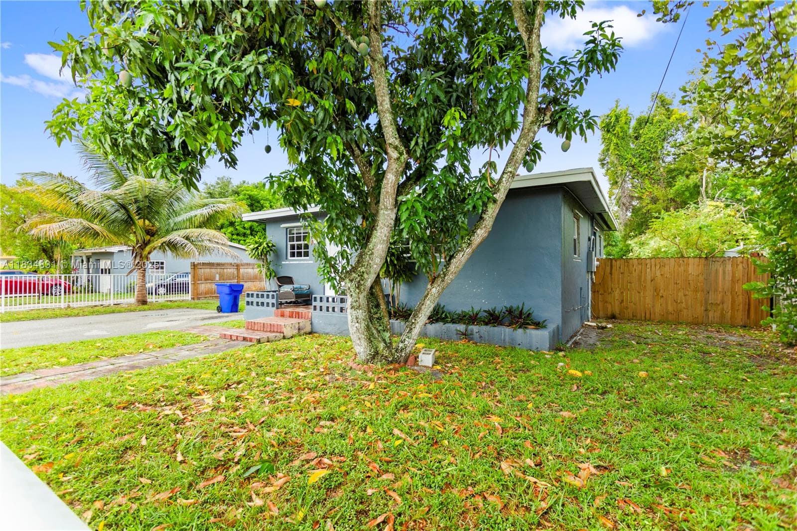 5734 Mckinley St photo 5