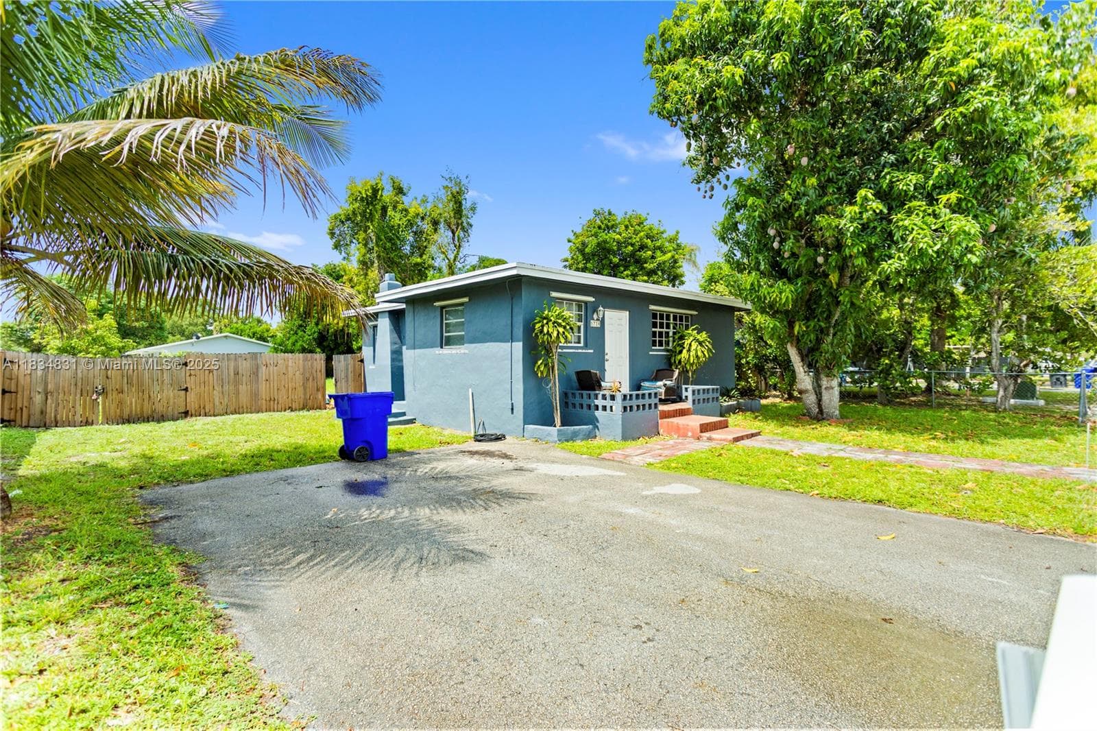 5734 Mckinley St photo 9