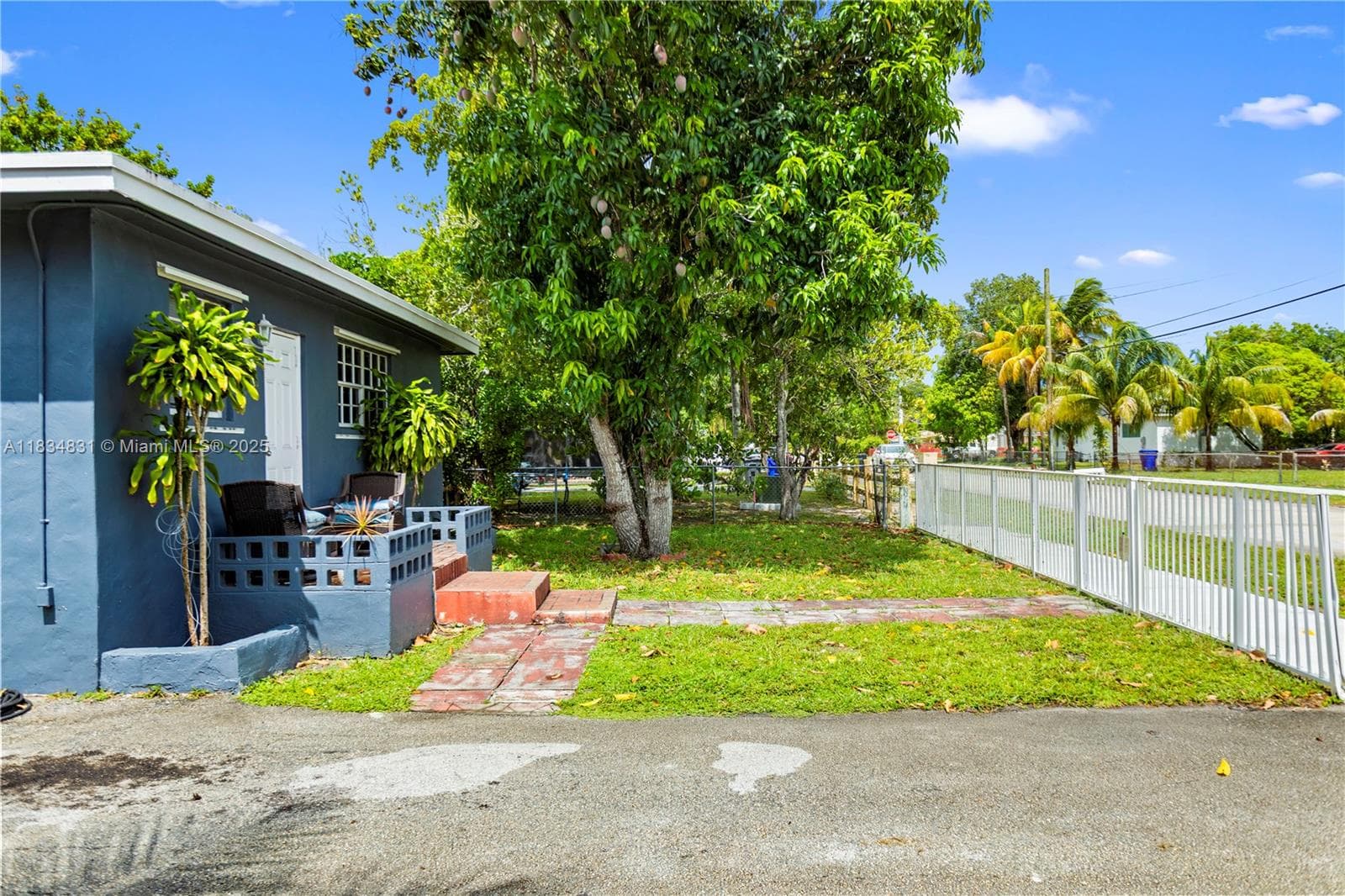 5734 Mckinley St photo 8