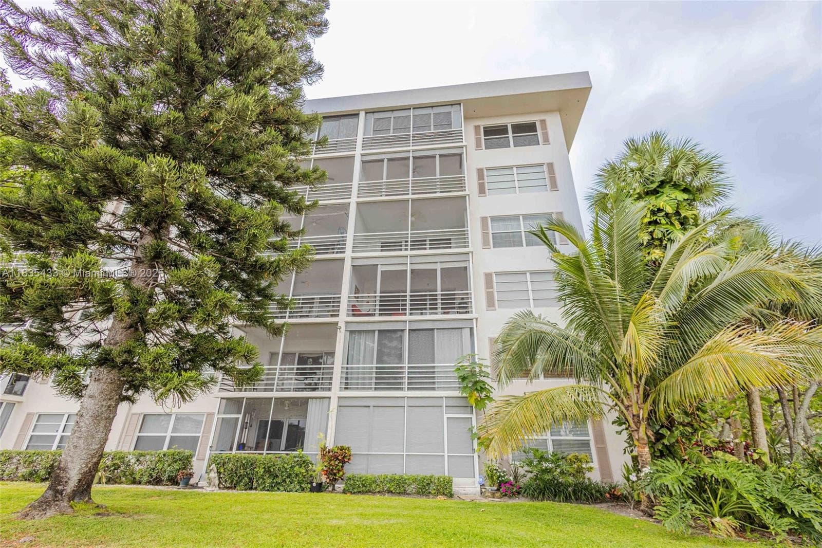 NO 6 PALM-AIRE COUNTRY CL · #310 in Pompano Beach - Photo 64