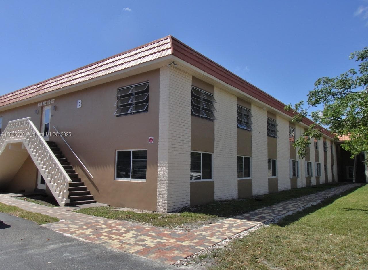 Manor Grove · #206B in Wilton Manors - Photo 20