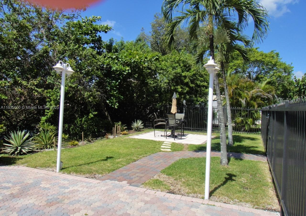 Manor Grove · #206B in Wilton Manors - Photo 24